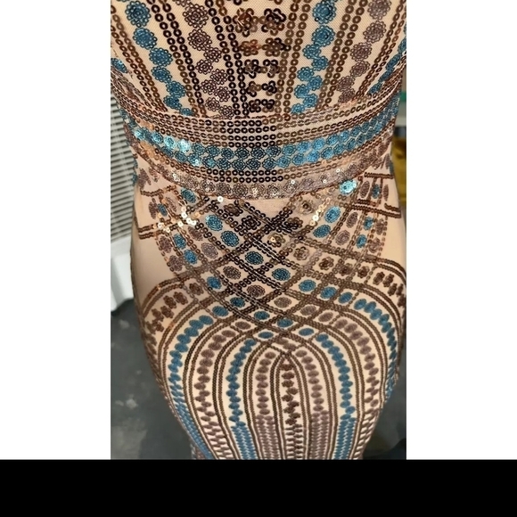 Gold and Blue Bodycon Gown with Plunge Neckline - Picture 13 of 14